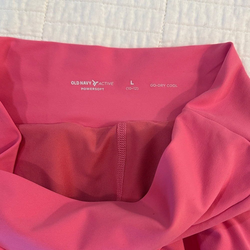 Old Navy Large Bubblegum Pink Active Skirt Built in shorts NWOT - Picture 3 of 7